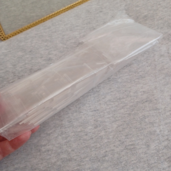 New Glass & Gold Makeup Lipstick Holder - Picture 4 of 12